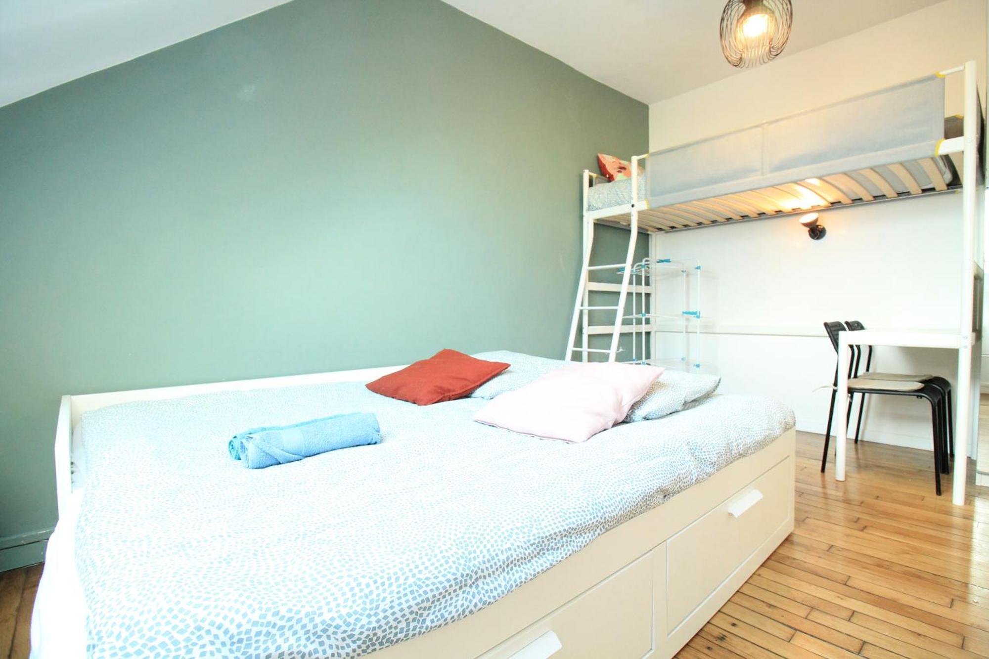 Disponible - Appartement Entier - 10Mn Rer B Aeroport Cdg - Paris Gare Du Nord, T11 Express, Le Bourget, Tout Equipe, Netflix Gratuit, 3 Personnes, 4Eme Etage, Escaliers, Parc Des Expositions, Parking Rue Gratuit Apres 19H Drancy Exterior foto